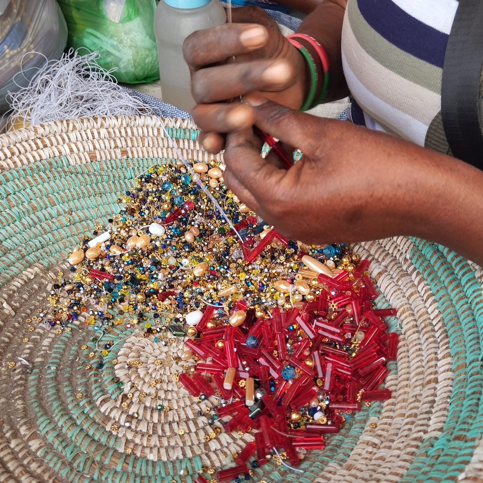 Perles et accessoires traditionnels d'Afrique de l'Ouest